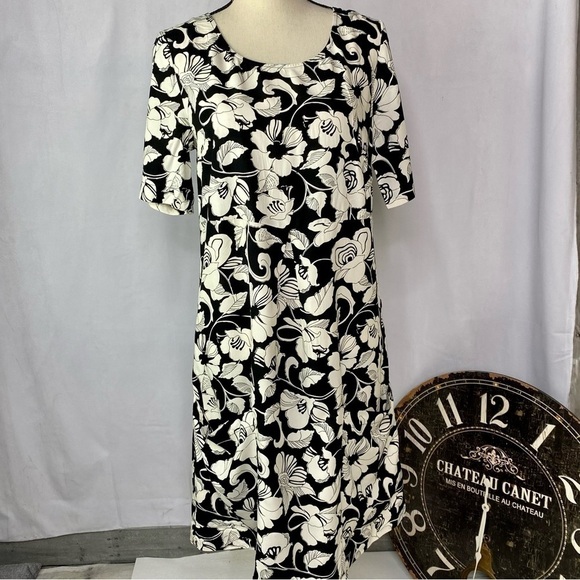Anthropologie Maeve Black white floral print front pockets dress size 2 - Picture 8 of 12